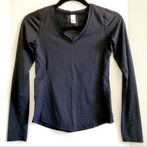 Lucy Long Sleeve V-Neck Athletic Top Mesh Panels
